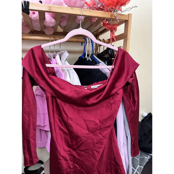 Abercrombie & Fitch Long Sleeve Off The Shoulder Satin Dress Size Small Tall - Picture 9 of 12